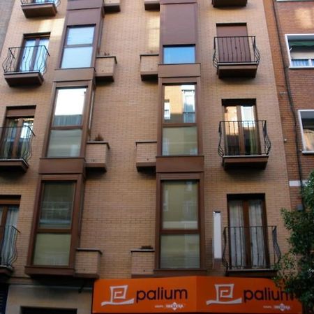 Balcon Con Luz Natural Madrid Exteriör bild